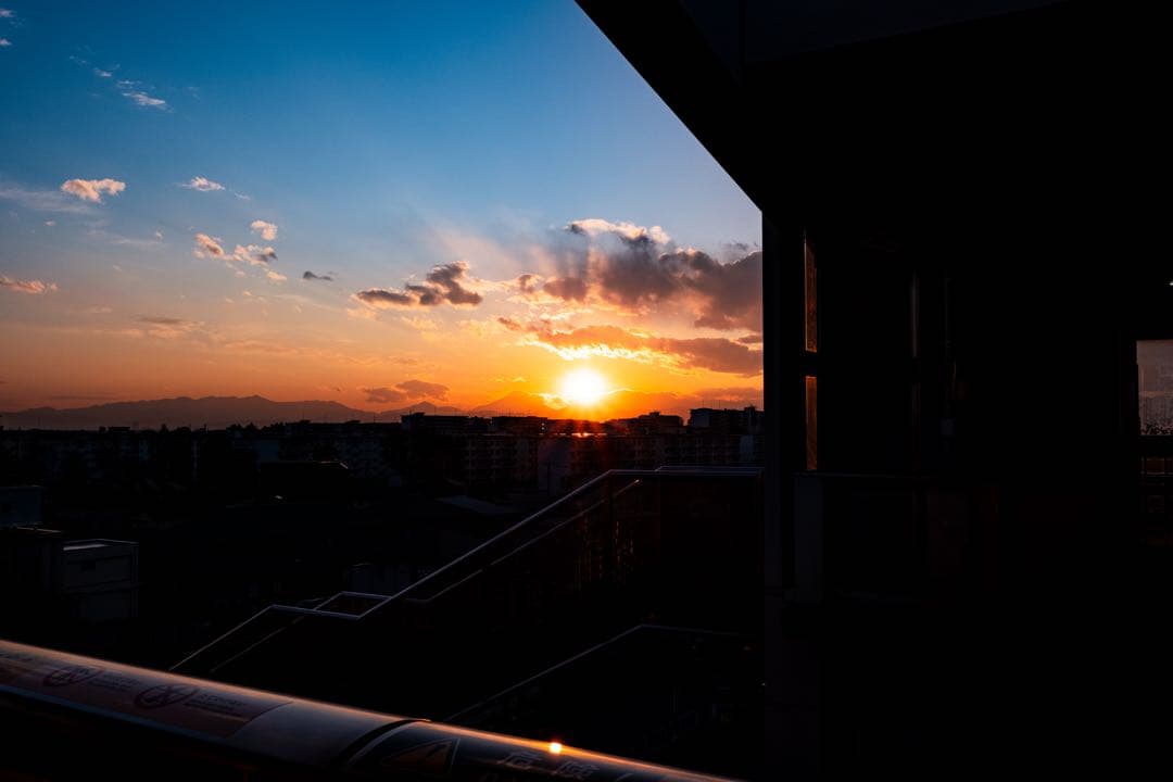 富士フイルム XF 18-135mm F3.5-5.6 ズームレンズ