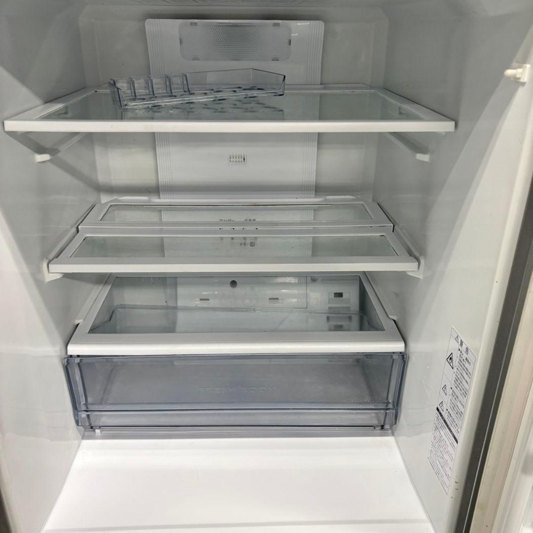 513 オススメ　大型冷蔵庫　右開き　200L〜300L　極美品　一人暮らしでも