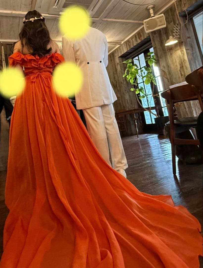 アーバンブランシュ　オフショルダーフリルドレス　サイズM 　Sサイズに調整あり