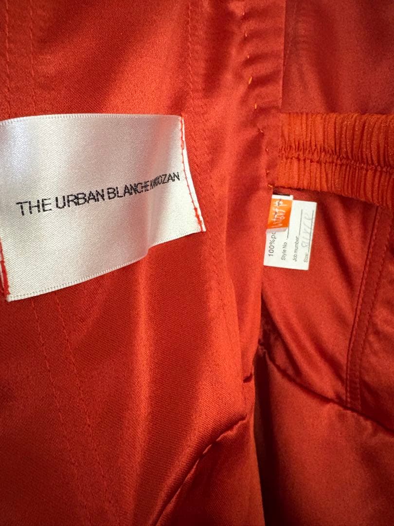 アーバンブランシュ　オフショルダーフリルドレス　サイズM 　Sサイズに調整あり