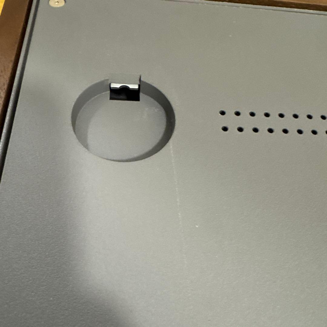 Atmoph Window 2 カリモク製Walnutフレーム付き（傷あり）②