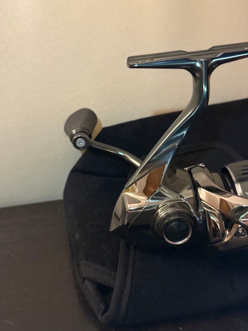 シマノ　リール　ステラ　C2000SHG-K アジング　メバリング　最高峰