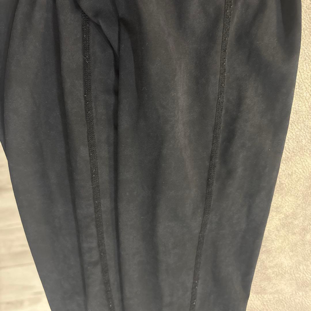 グランドイーワンズ　Lサイズ 黒　ホルミーレギンス