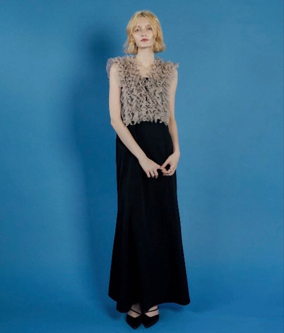 【まるまる】Many way frill dress