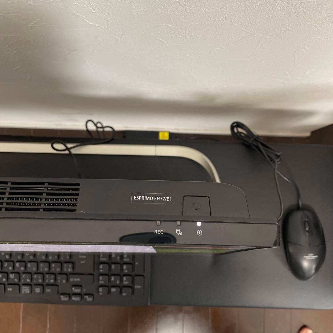 富士通FH77/B1　Core i7-7700　SSD256GB　HDD1TB