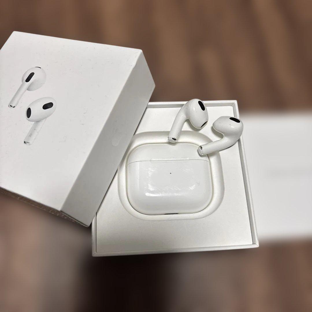 AirPods本体 ホワイト 充電ケース付き　動作確認済み