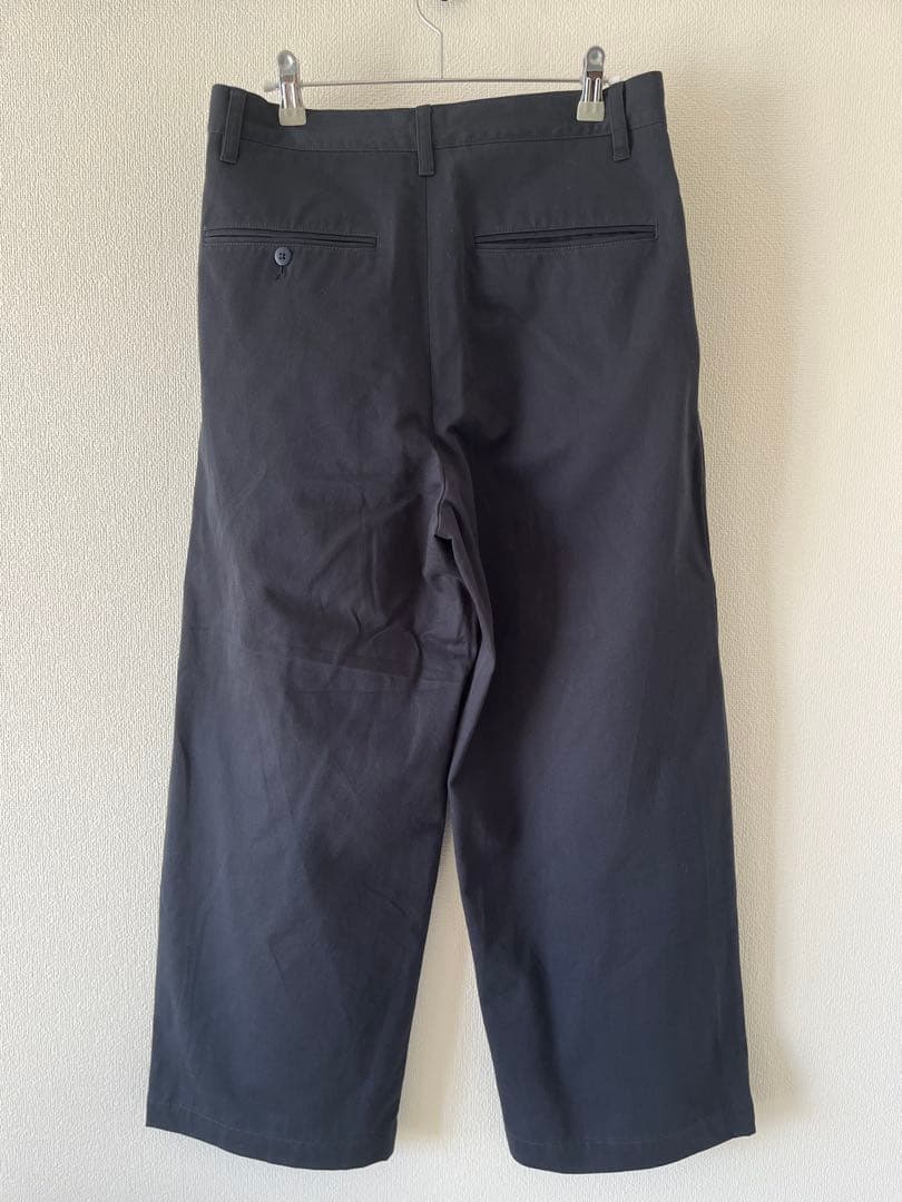 BEAMS ワイドストレート 2プリーツ チノ パンツ サイズ　S