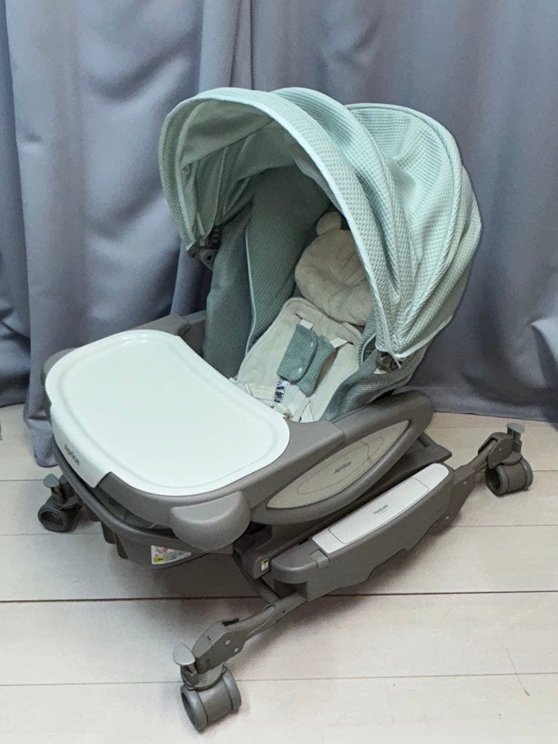 アップリカ　ユラリズム　オートプレミアム　AC　電動ハイローチェア