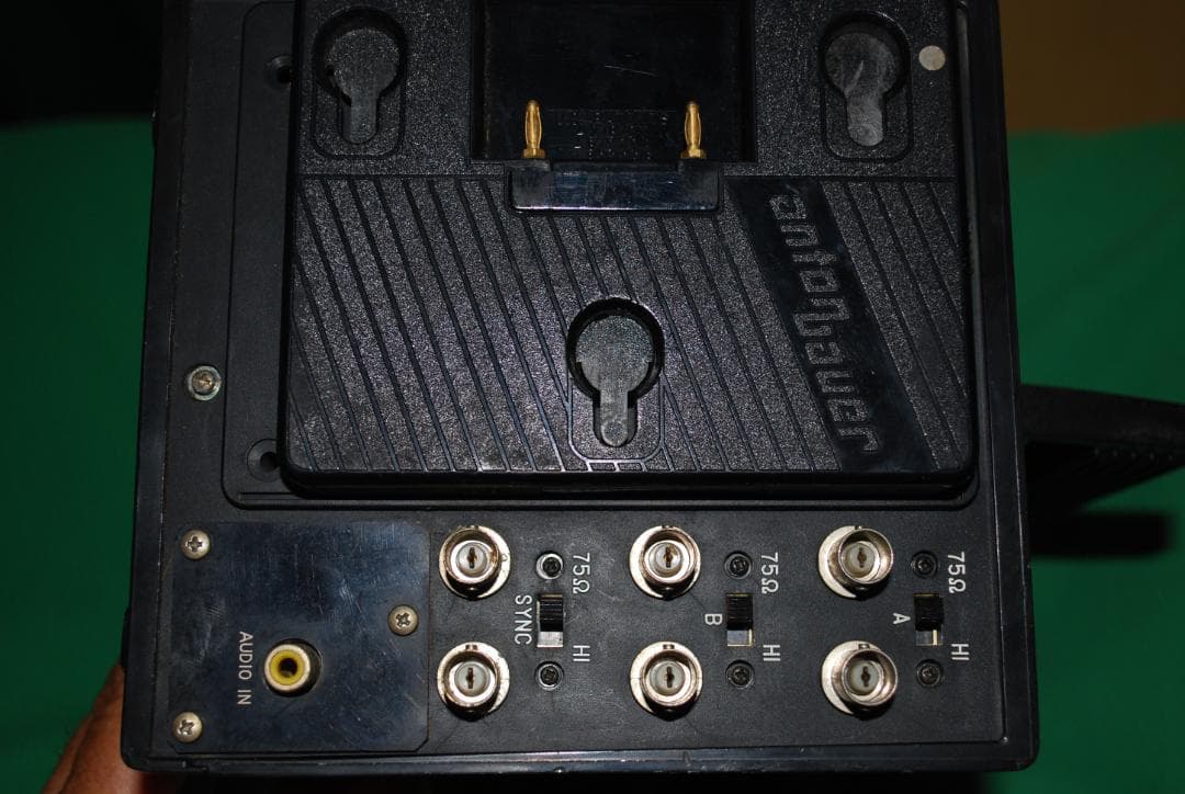 Ikegami6インチカラーモニターTM6-１AV中古動作品の出品です。