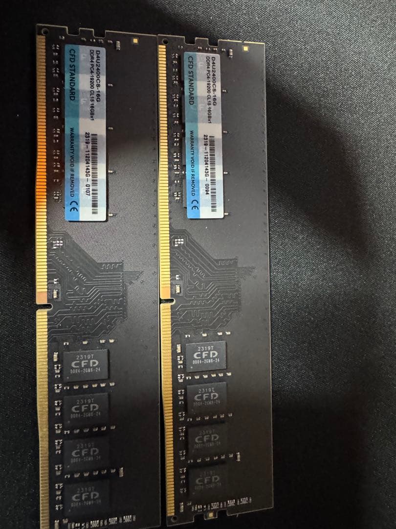DDR4-2400 D4U2400CS-16G　2枚