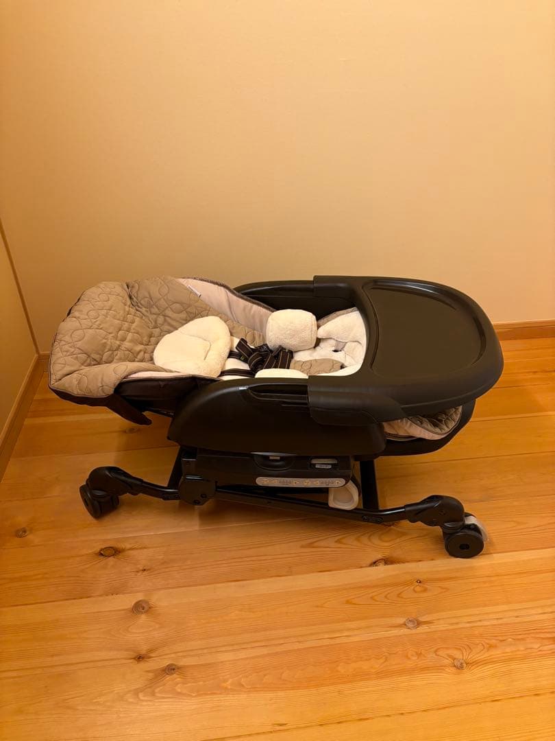 コンビ/ハイローベッド ネムリラ AUTO SWING ダッコプラス