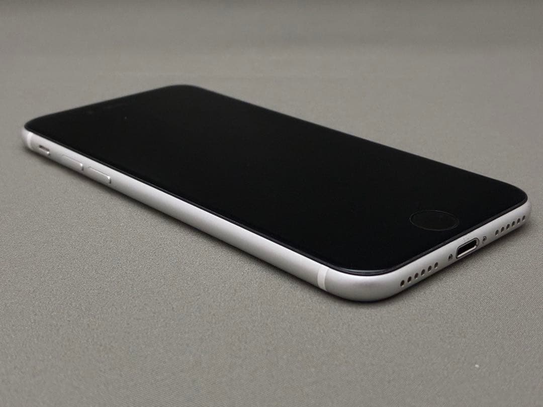 iPhone SE 64GB 白 第2世代 非純正バッテリー交換済 動作良好