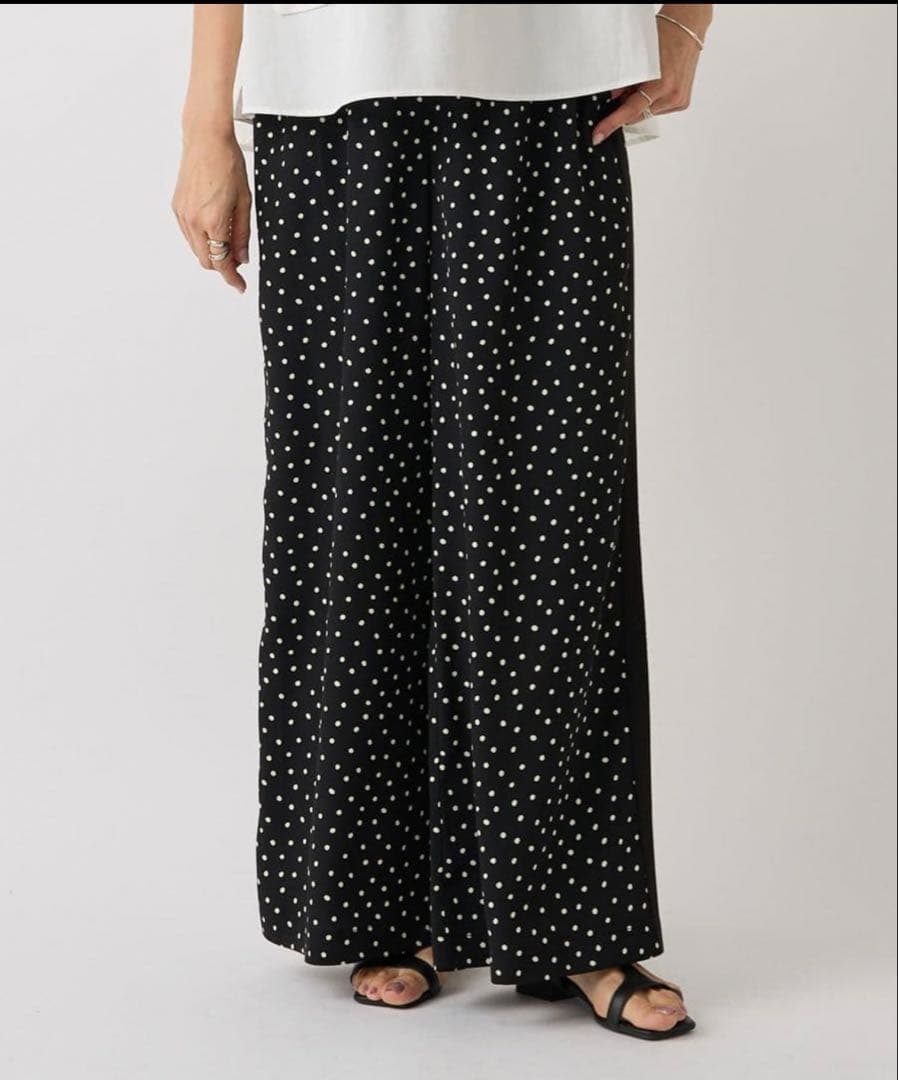 BEARDSLEY ビアズリー ドット柄パンツ