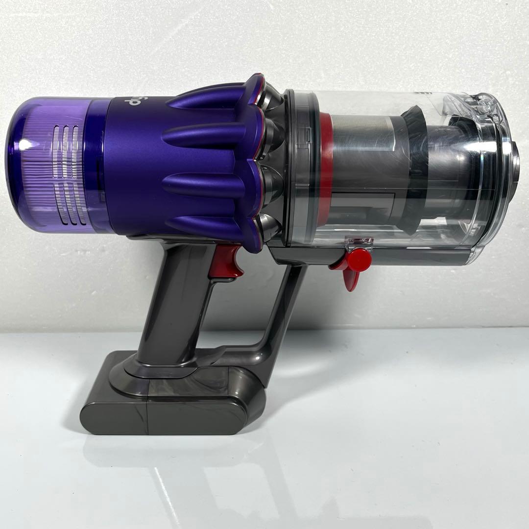 Dyson digital slim fluffy sv18 本体　a47