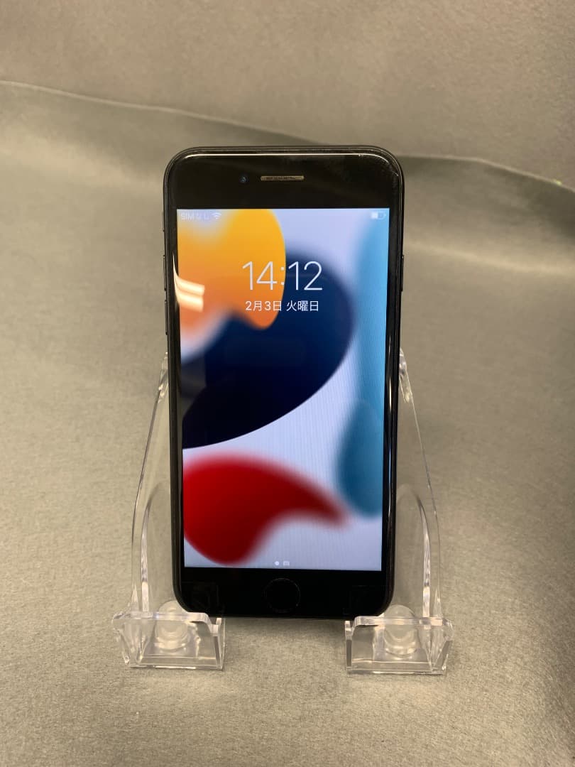 美品　国内版　SIMフリー　iPhone７　128GB　ブラック色