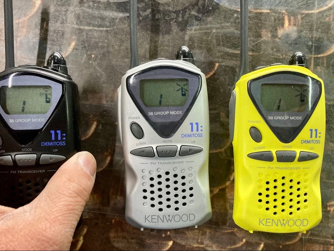 KENWOOD UBZ-LH11 特定省電力トランシーバー 3色セット&充電器