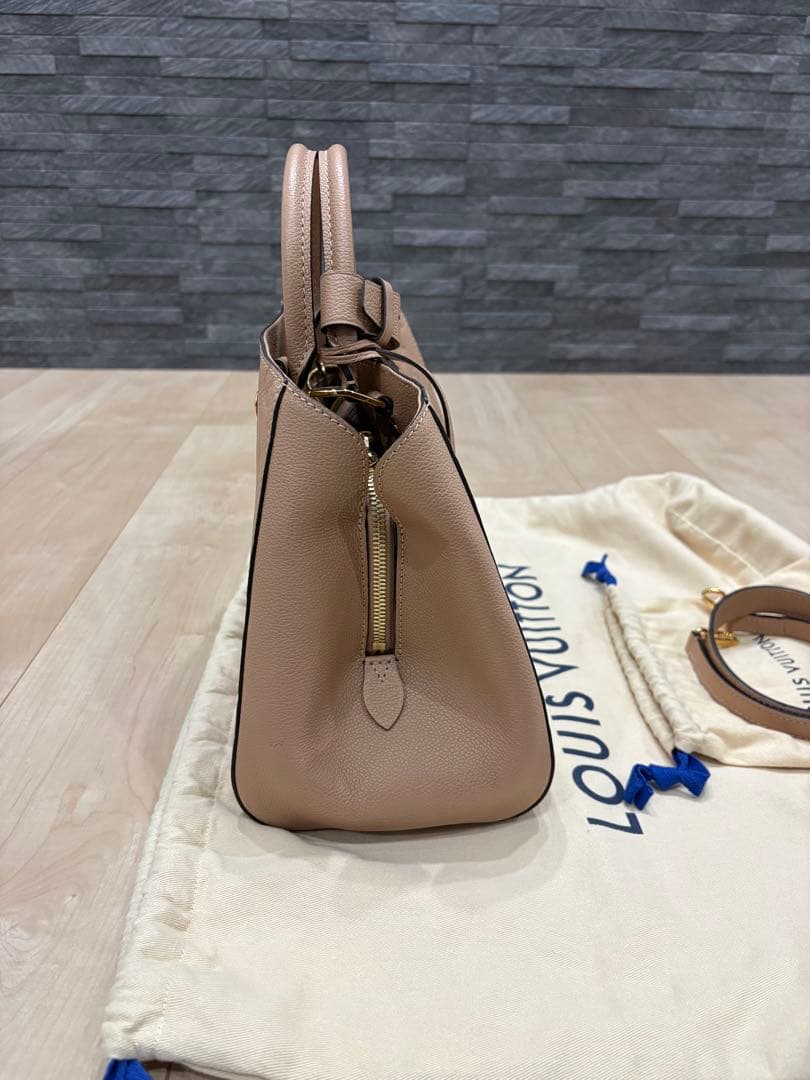 LOUIS VUITTON モンテーニュ