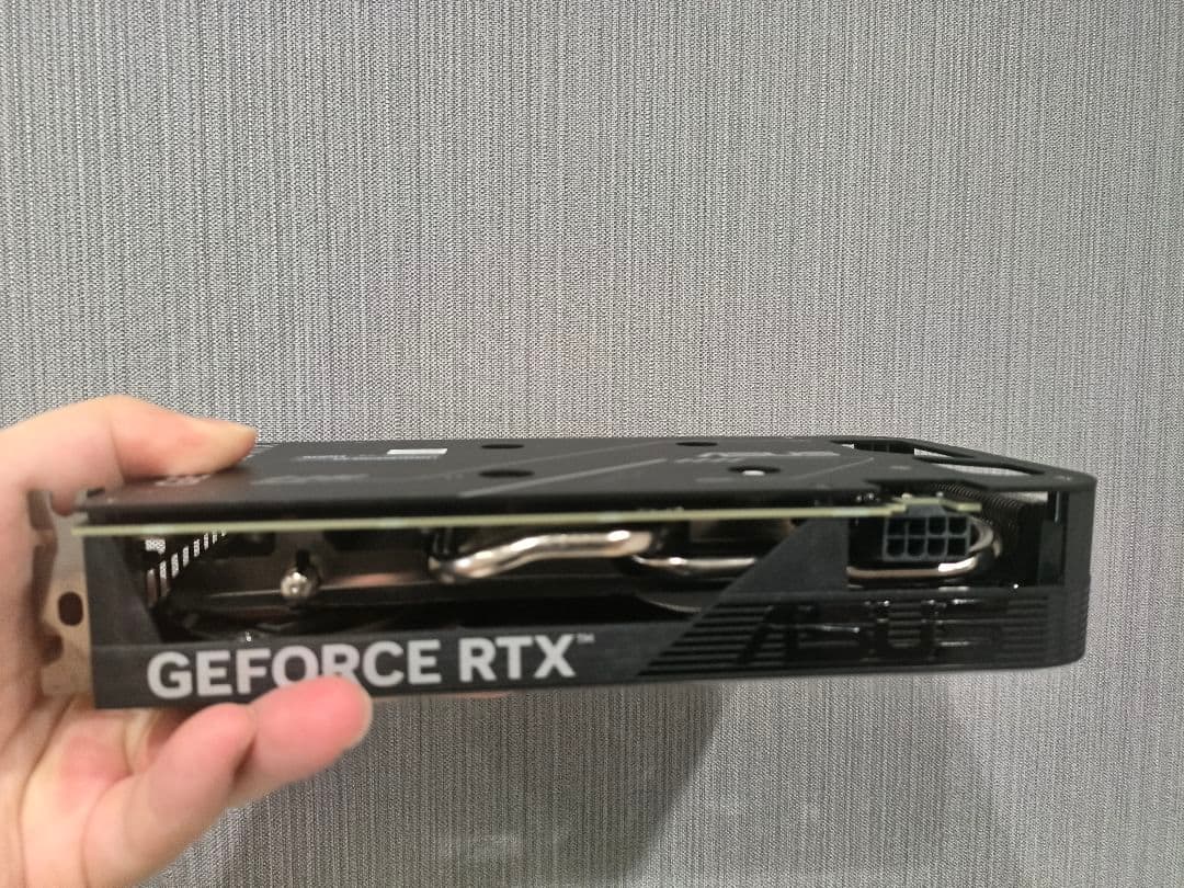 ASUS DUAL GEFORCE RTX4060 グラフィックボード