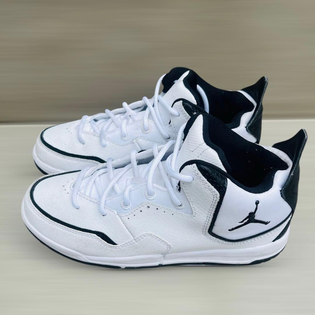 JORDAN COURTSIDE 23 GS エアジョーダン　21cm