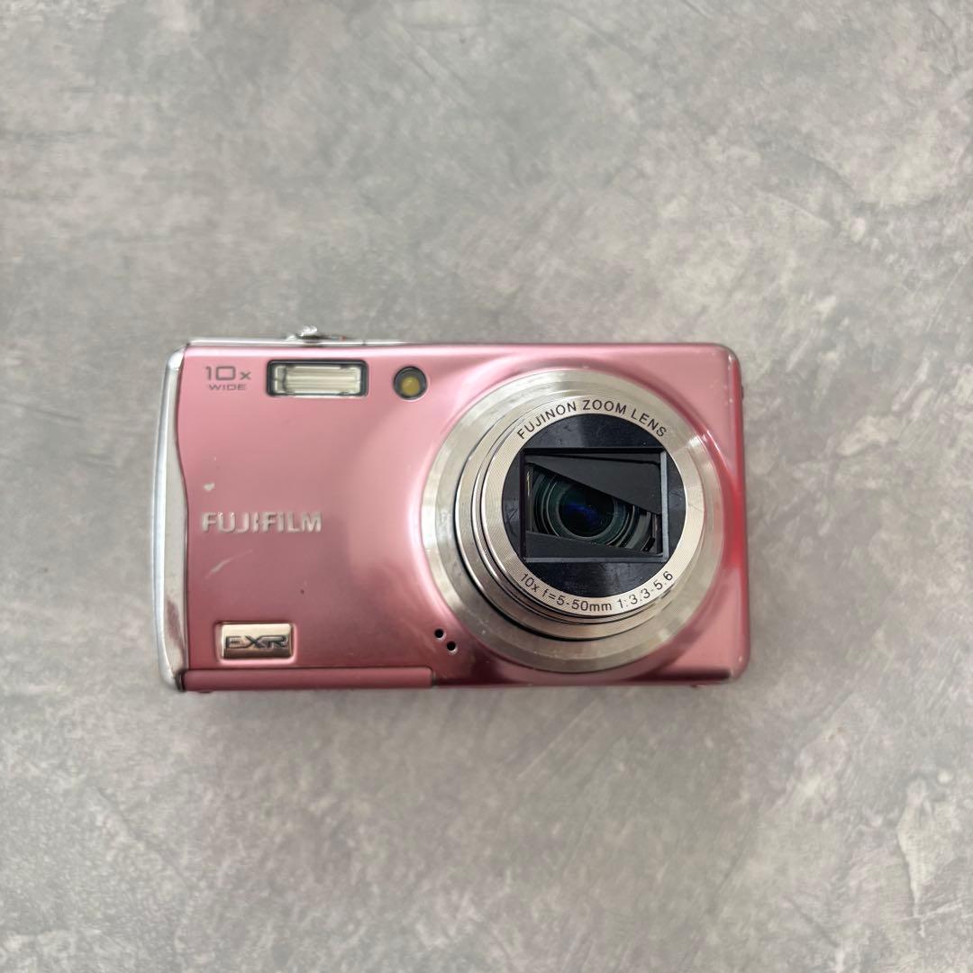 FUJIFILM FINEPIX F70EXR ピンク ※レンズカバー難あり