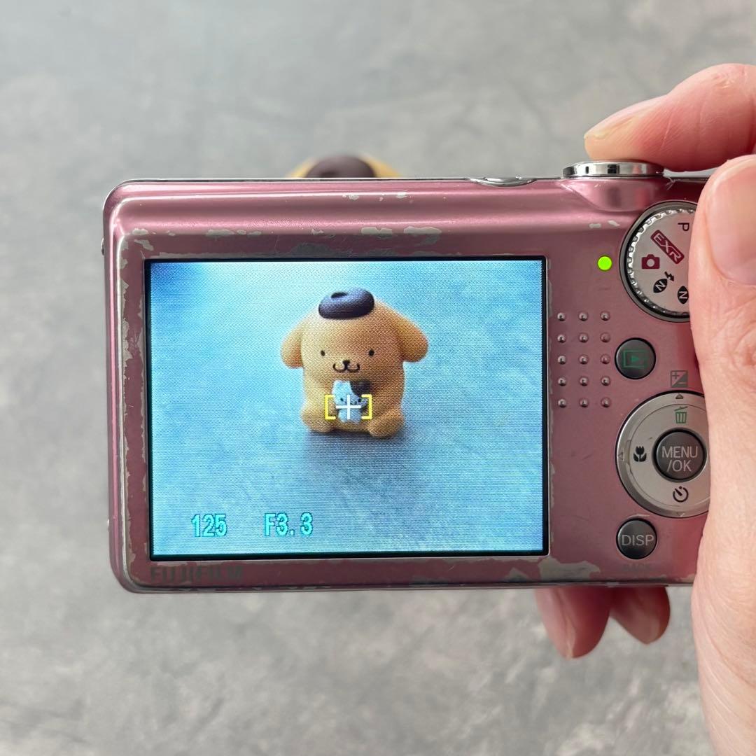 FUJIFILM FINEPIX F70EXR ピンク ※レンズカバー難あり