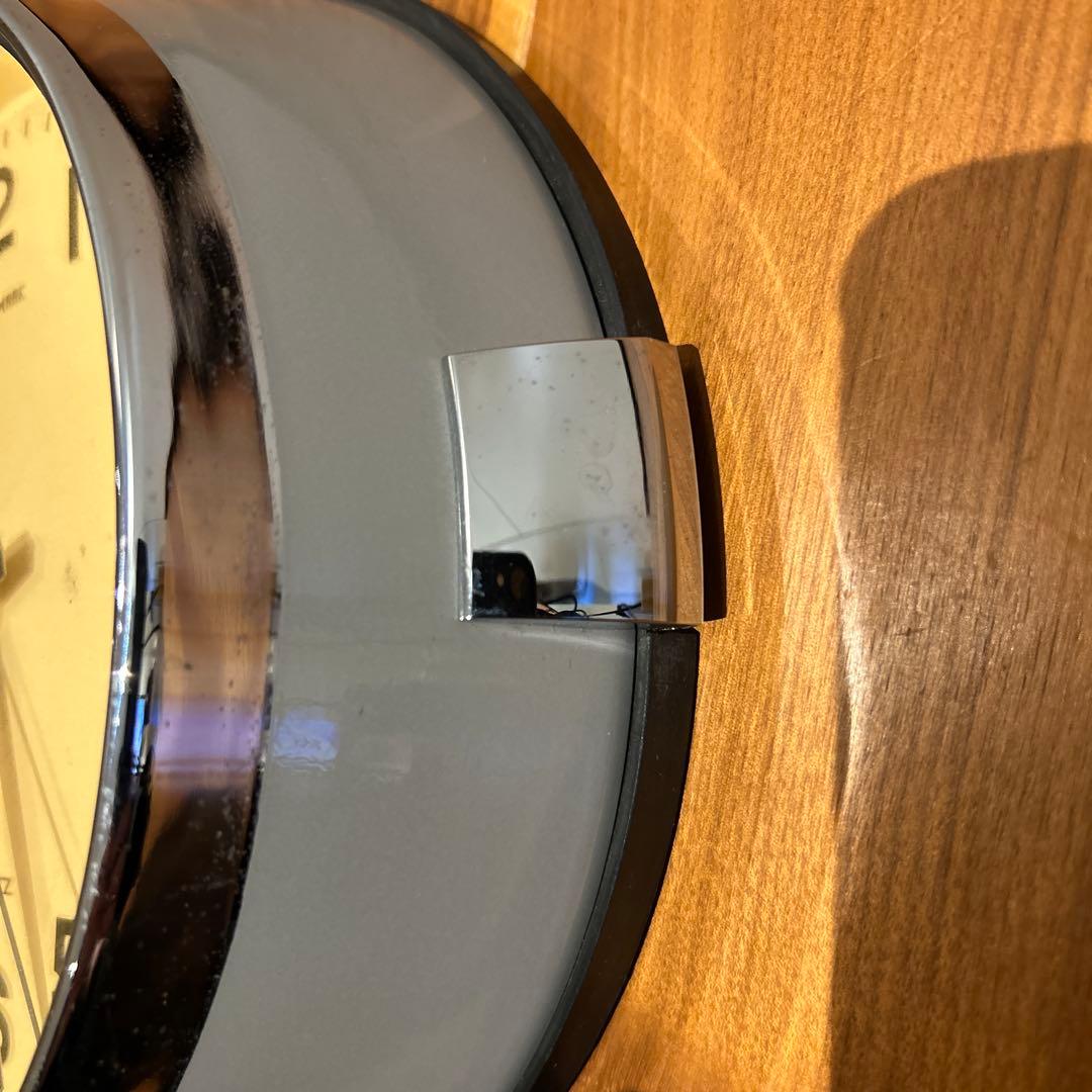 パシフィックファニチャーサービス（P.F.S）×セイコー　壁掛け時計