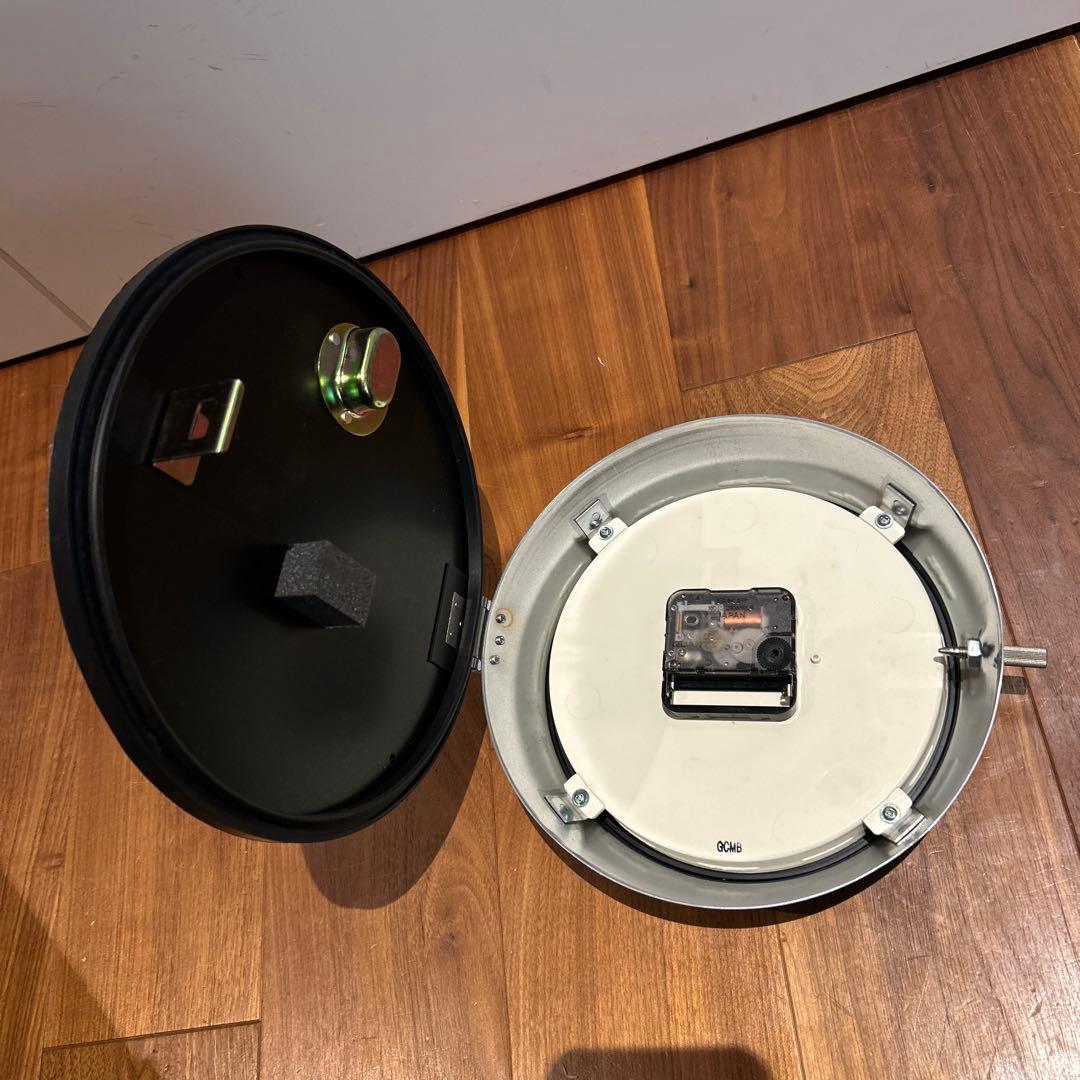 パシフィックファニチャーサービス（P.F.S）×セイコー　壁掛け時計