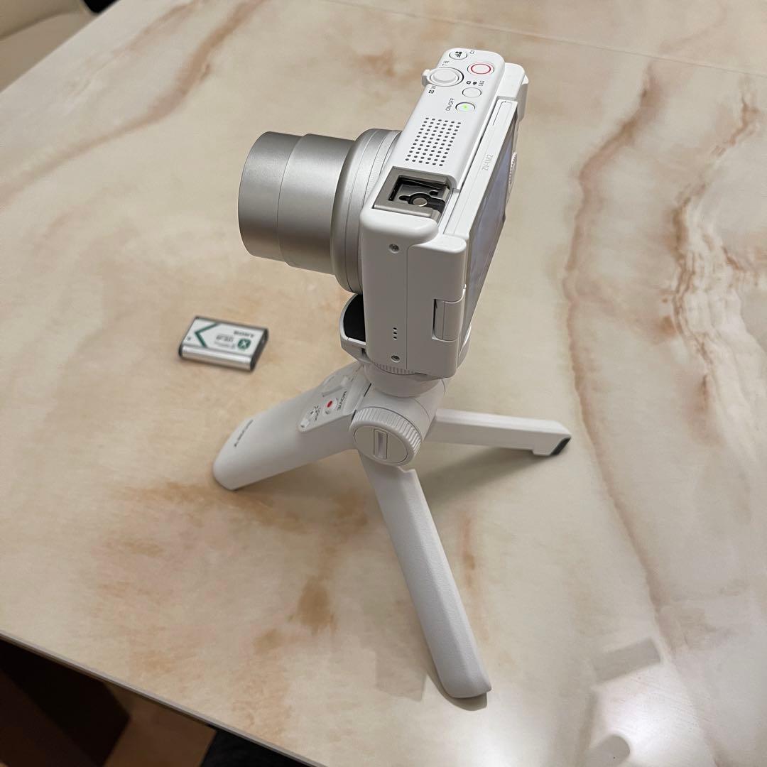 SONY ZV-1 白 本体、三脚、バッテリー×2