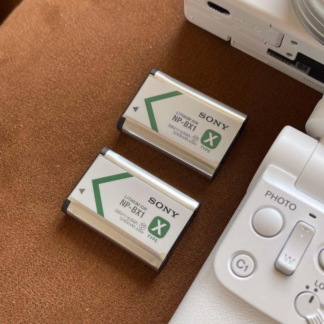 SONY ZV-1 白 本体、三脚、バッテリー×2
