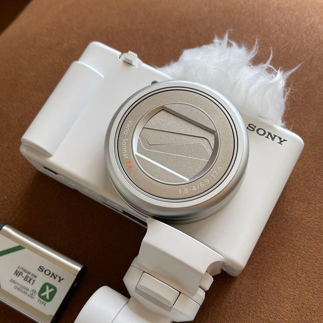 SONY ZV-1 白 本体、三脚、バッテリー×2