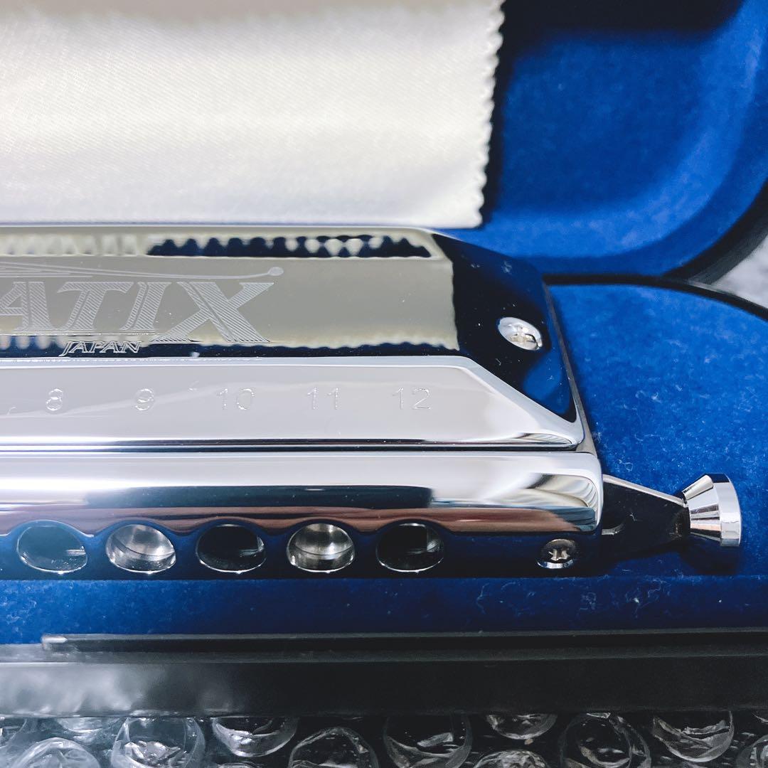 【極美品】 スズキ SCX-56 V2クロマチックハーモニカ 14穴56音