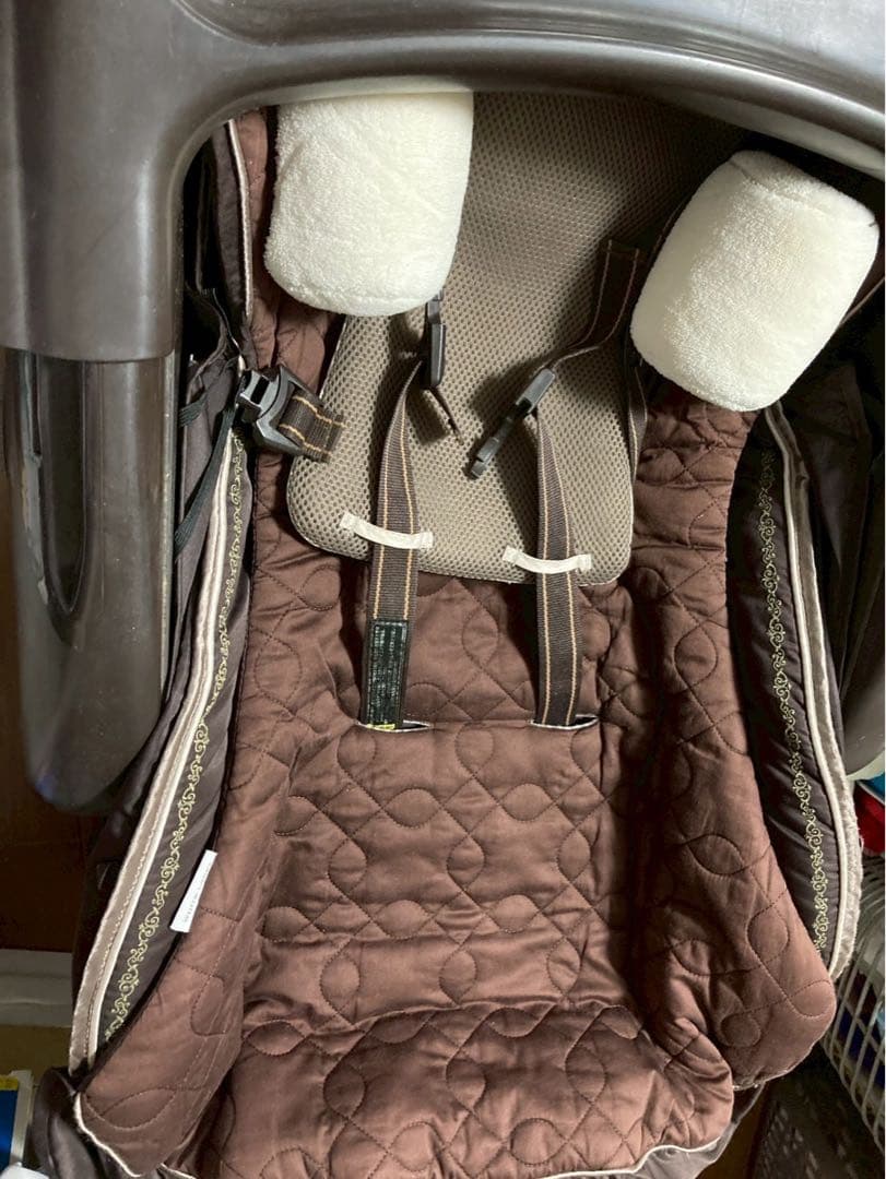 コンビ ホワイトレーベル オートスウィング ハイローチェア 電動