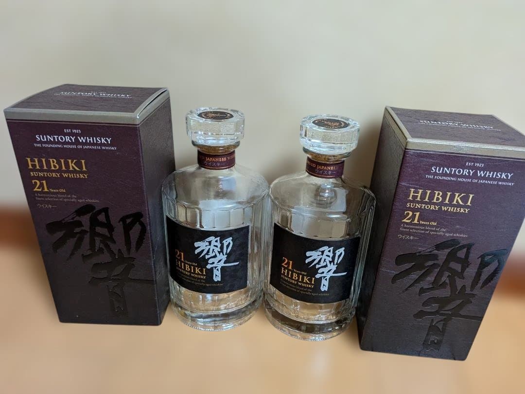 サントリー　ウイスキー　響21　空き瓶2本セット 綺麗な箱付き