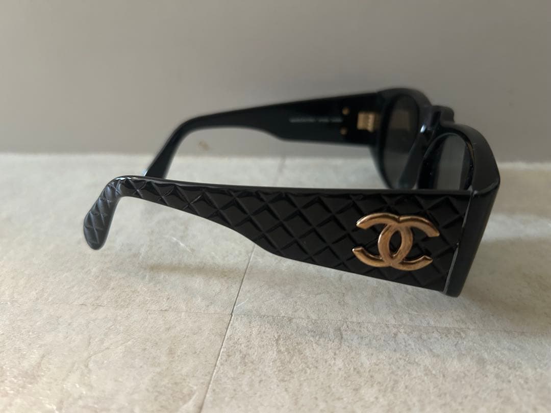 シャネル サングラス ココマーク マトラッセ ブラックゴールド　ccマーク正規品