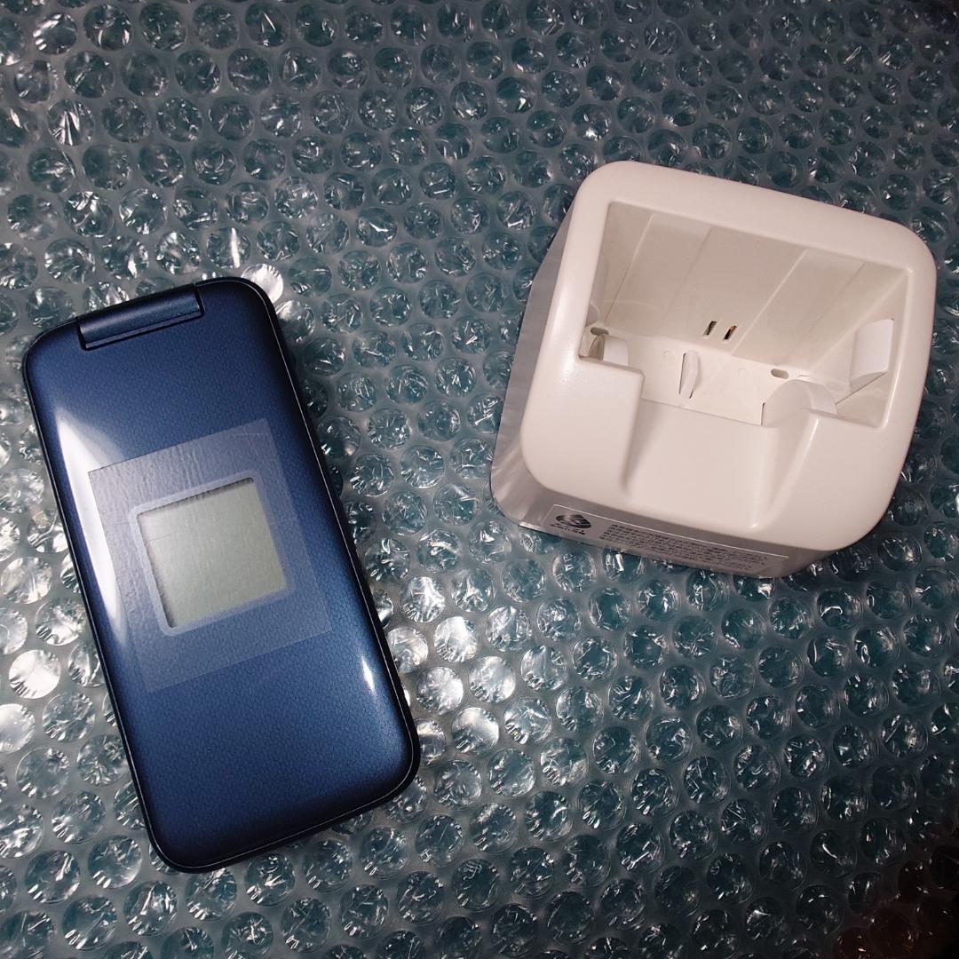 繊月　【傷無し美品】ドコモ F-01M　らくらくホン　充電ホルダー付き