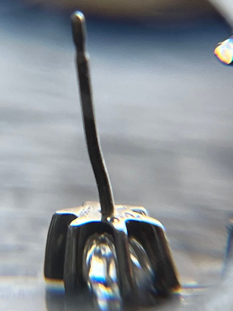 プラチナダイヤモンドピアス片方