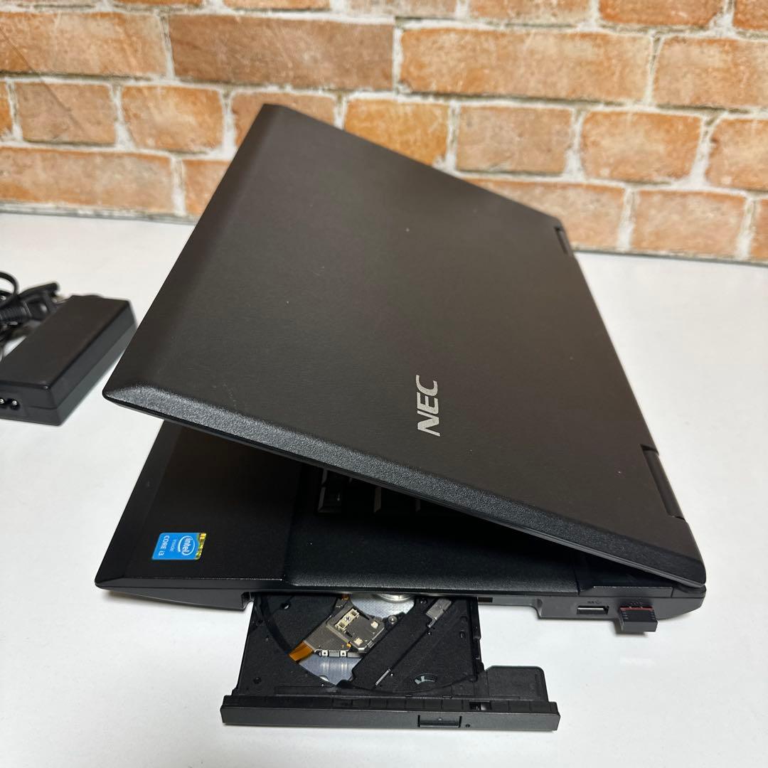 NECノートPC 高速起動SSD メモリ8GBWindows11 オフィス付き