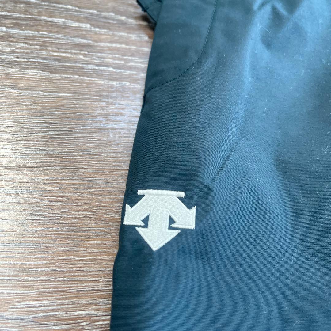 デサント　美品　　セットアップ　上下　スキーウェア　140 男の子