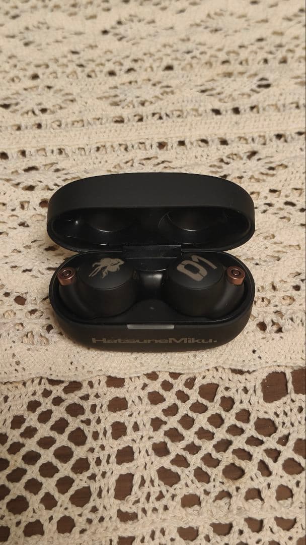 【希少/美品】SONY WF-1000XM4 初音ミク ブラック バッテリー新品