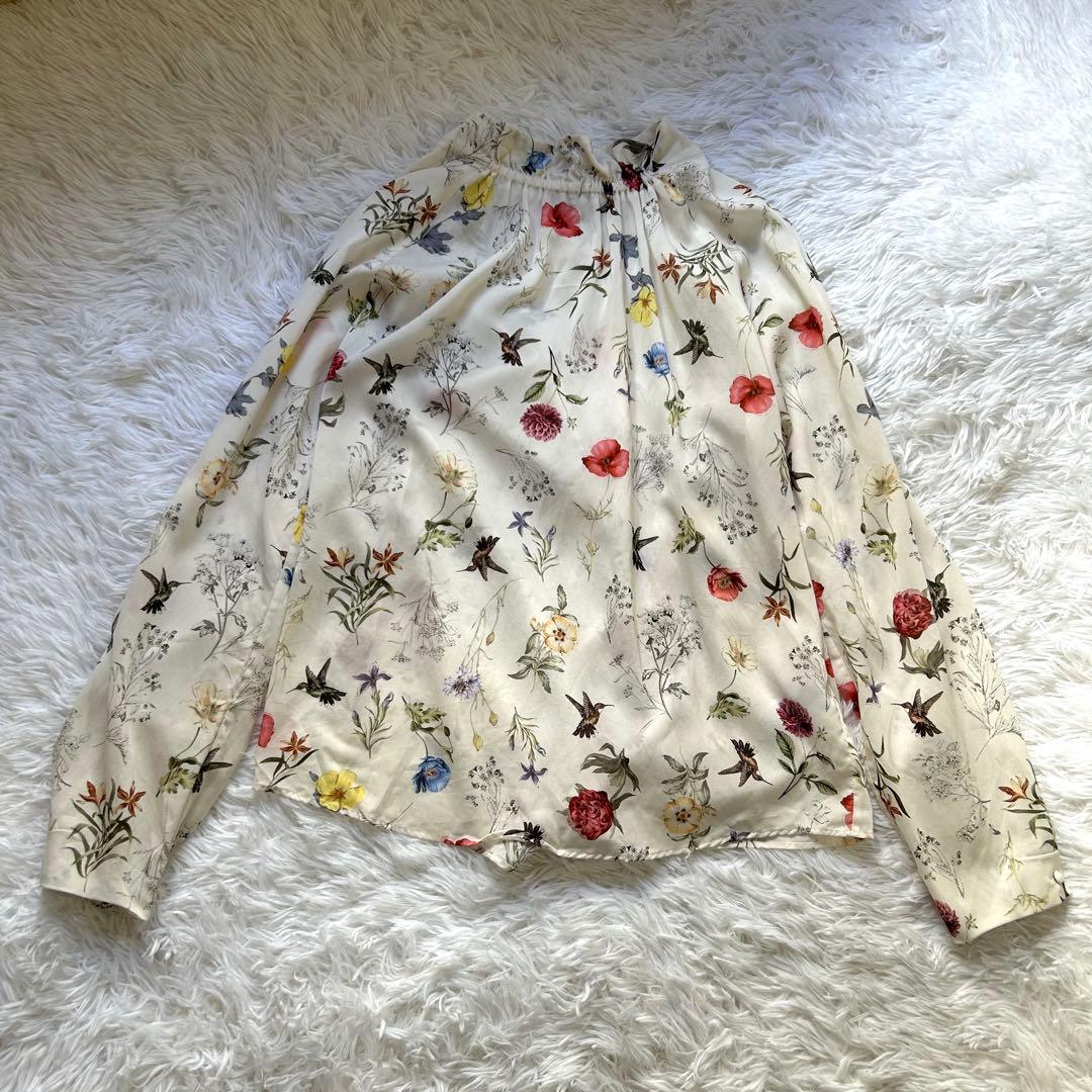 美品 トゥモローランド ボタニカルバードプリント ハイネック ギャザー ブラウス