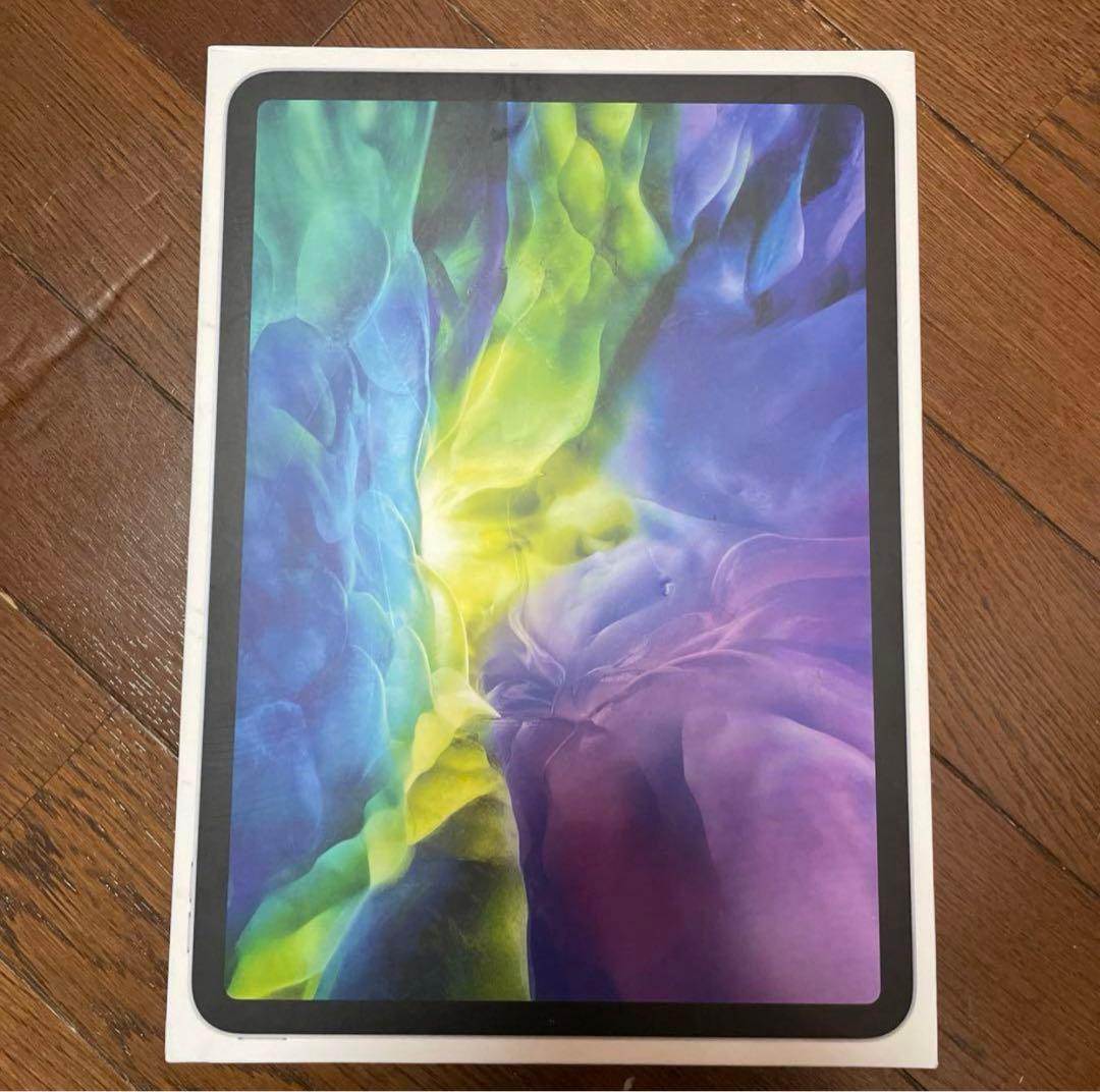 iPad Pro11 第二世代 Wi-Fiモデル　シルバー　 キーボードケース
