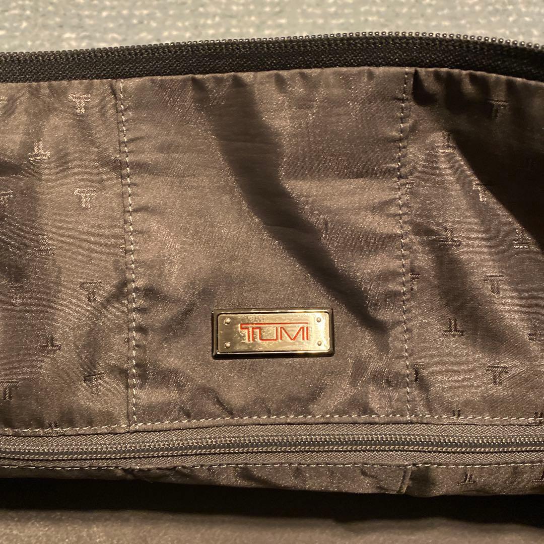 TUMI ブラック ボストンバッグ