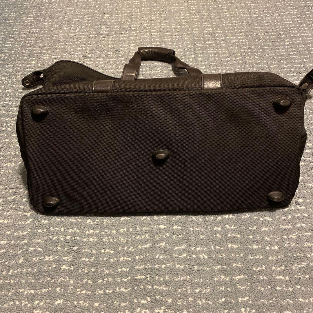 TUMI ブラック ボストンバッグ