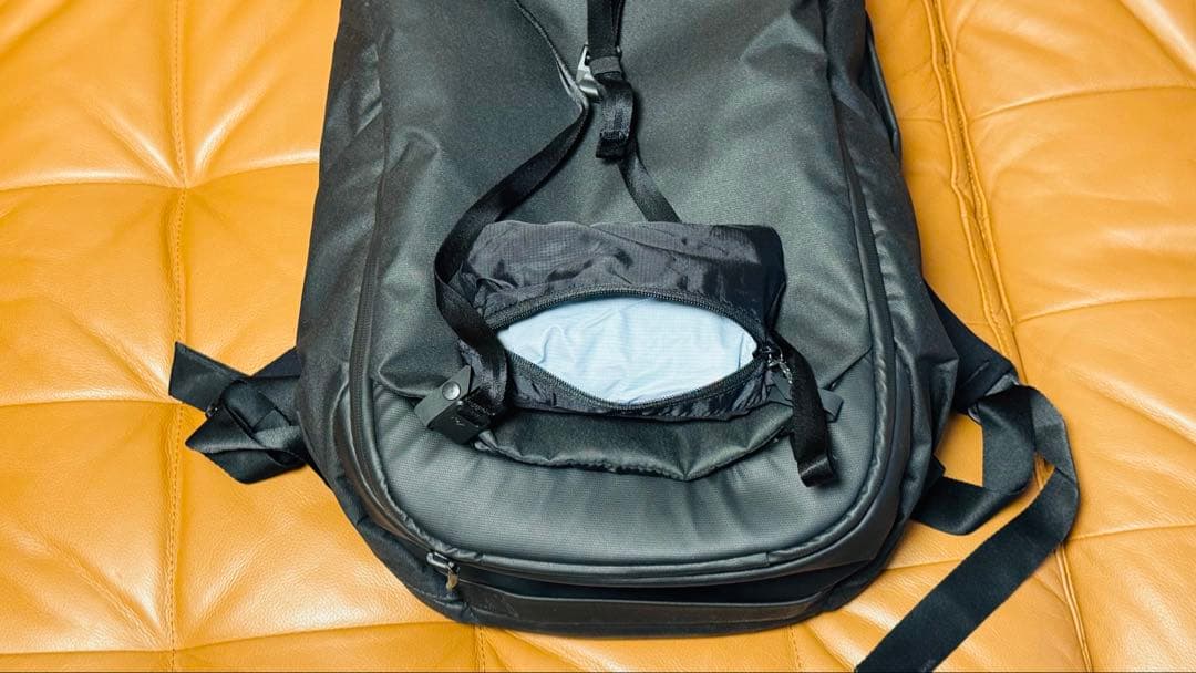 【最終価格】ピークデザイン　トラベルバックパック30l 純正レインカバー付