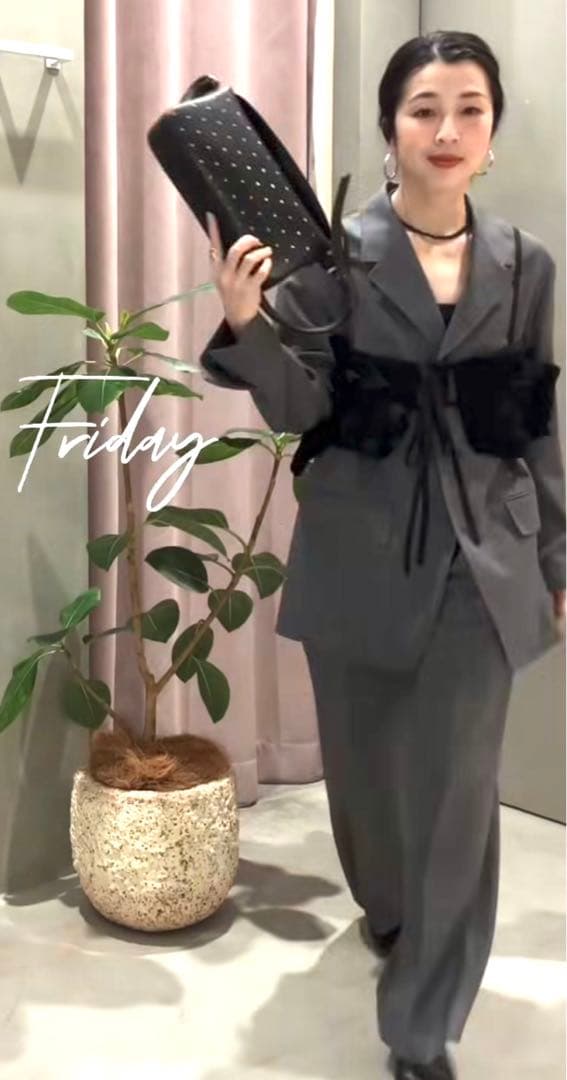 【新品未開封/定価17,600】アダムエロペ_ニットフリルビスチェ