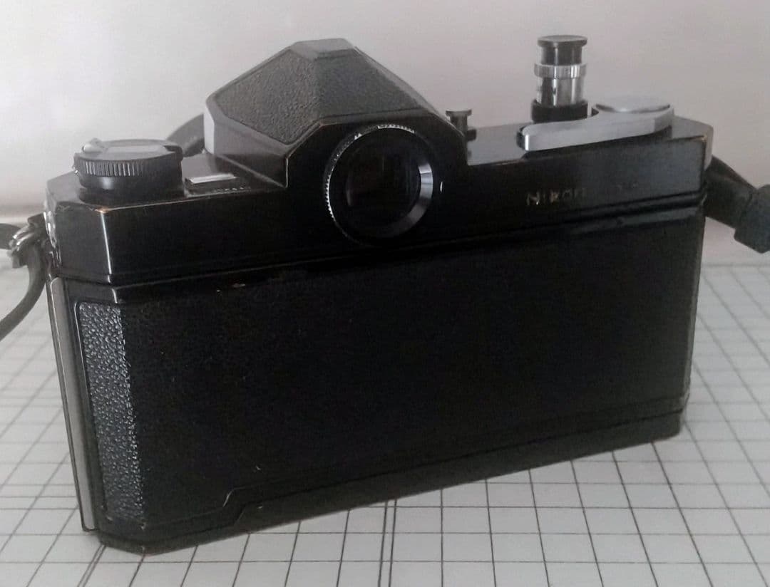 ニコン ニコマート FTN フィルム一眼レフカメラ【付属品あり】