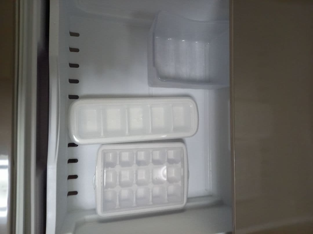 HITACHI 冷凍冷蔵庫 R-27HV 265L 2018年製