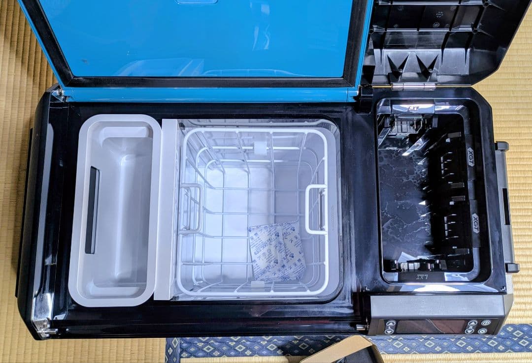 新品未使用マキタ CW004G 充電式保冷温庫 29L