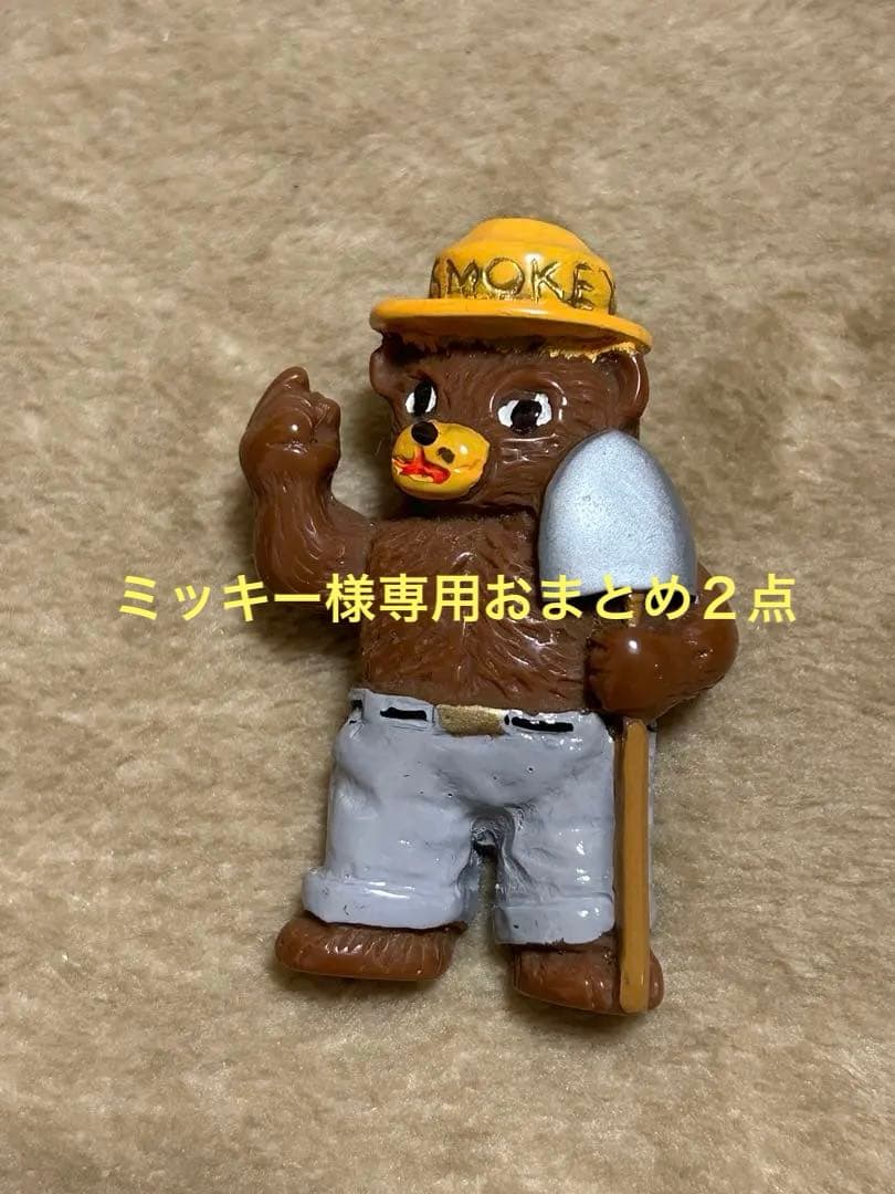 ミッキー ★weekendsブローチ２点