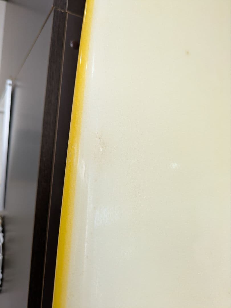 ファンボード クリーム色 ストライプデザイン　コナウィンドミッドレングス